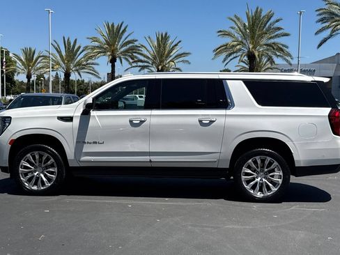 Used 2024 GMC Yukon XL Denali w/ Advanced Technology Package AWD/4WD image 6