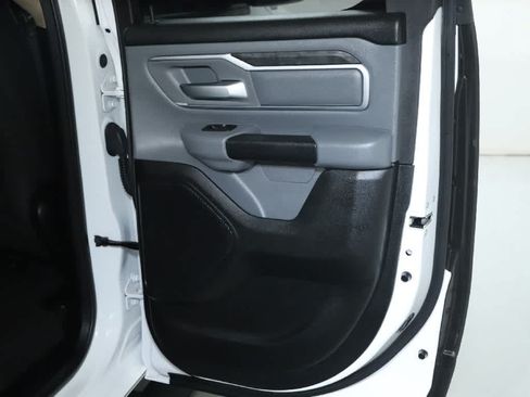 Used 2019 RAM 1500 Big Horn AWD/4WD image 32