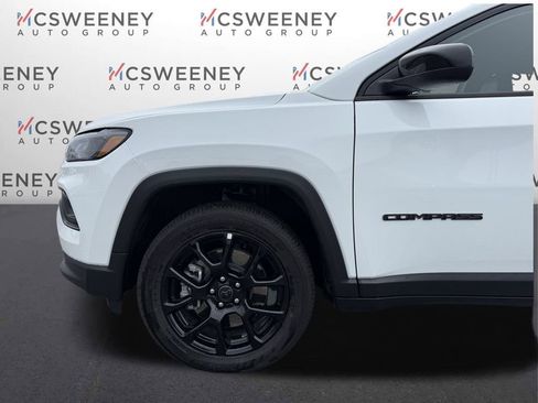 New 2026 Jeep Compass Latitude image 27