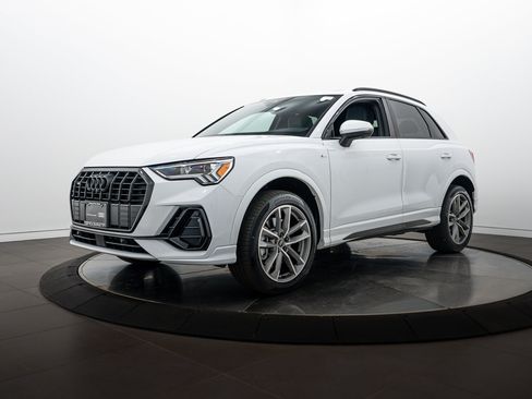Certified 2023 Audi Q3 2.0T Premium Plus w/ Premium Plus Package AWD/4WD image 6