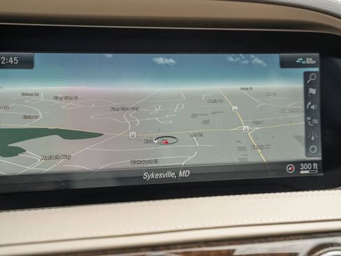 Used 2019 Mercedes-Benz S 560 4MATIC Sedan image 28