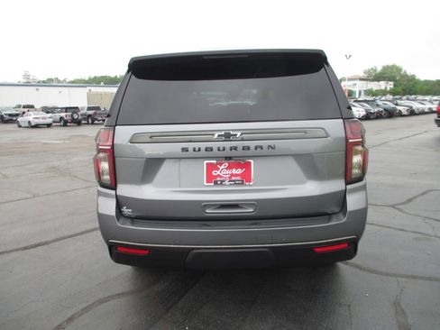 Used 2021 Chevrolet Suburban Z71 AWD/4WD image 7