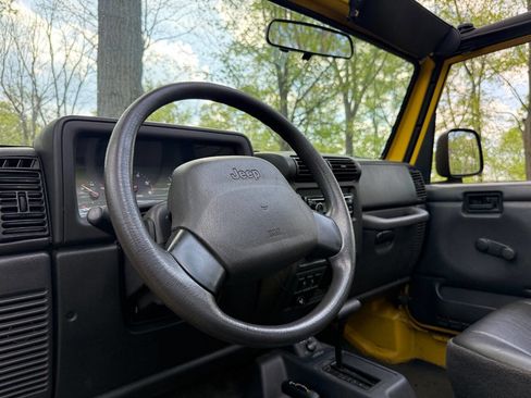 Used 2002 Jeep Wrangler SE AWD/4WD image 24