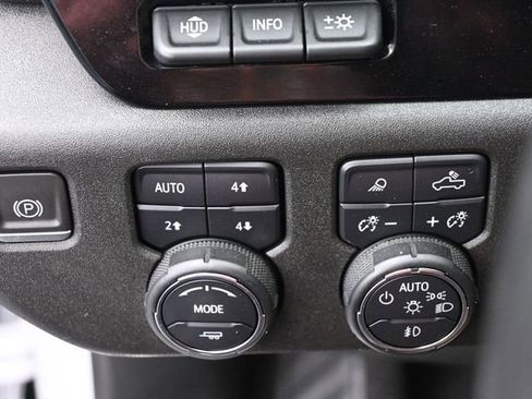 Used 2024 Chevrolet Silverado 2500 High Country w/ Technology Package AWD/4WD image 36