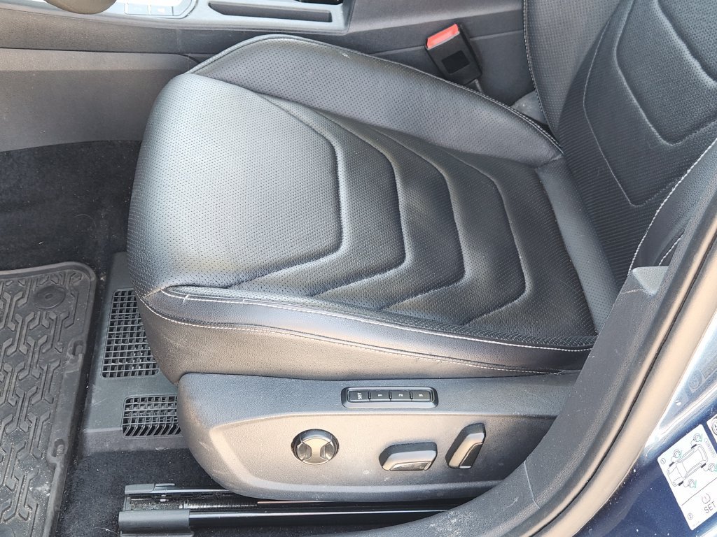 Used 2020 Volkswagen Jetta SEL Premium FWD image 19
