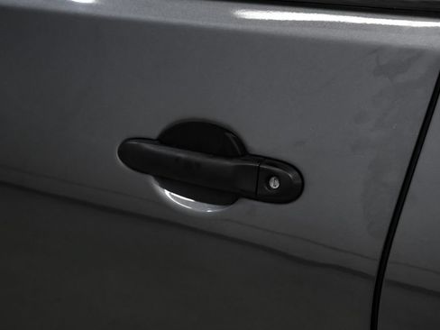 Used 2019 Nissan Versa S Plus FWD image 38