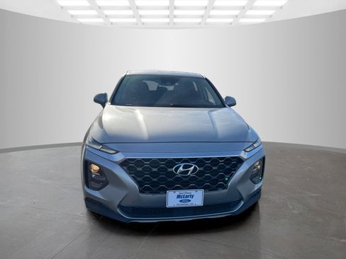 Used 2020 Hyundai Santa Fe SE image 2