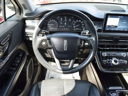 Used 2020 Lincoln Corsair FWD w/ Premium Package image 17