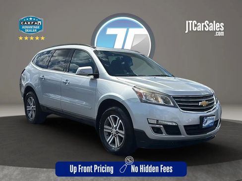 Used 2017 Chevrolet Traverse LT FWD image 1