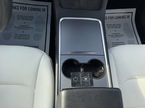 Used 2021 Tesla Model Y Performance AWD/4WD image 25
