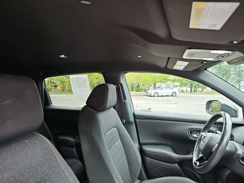 Used 2023 Honda HR-V Sport image 12