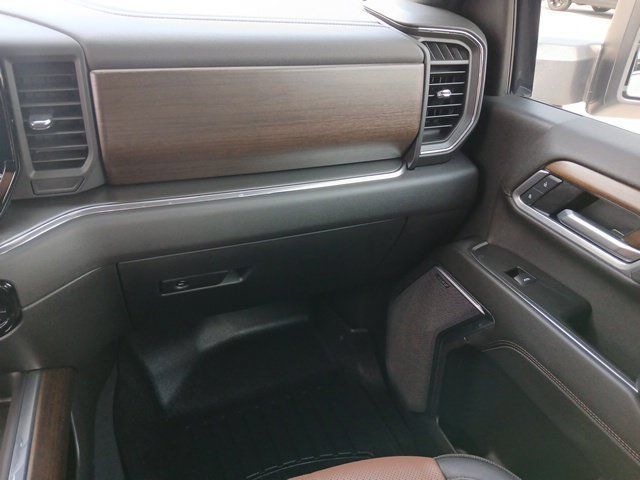 Used 2025 Chevrolet Silverado 3500 High Country w/ Technology Package AWD/4WD image 56