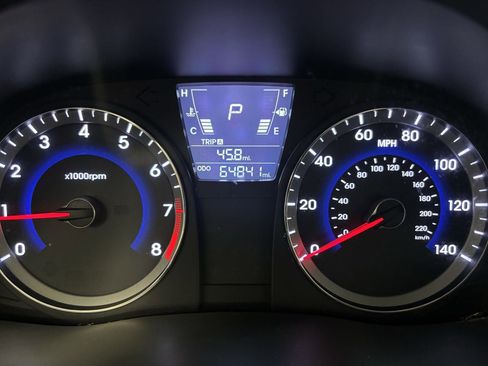 Used 2012 Hyundai Accent GS image 16