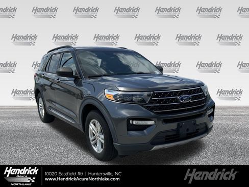 Used 2020 Ford Explorer XLT w/ Equipment Group 202A RWD image 1