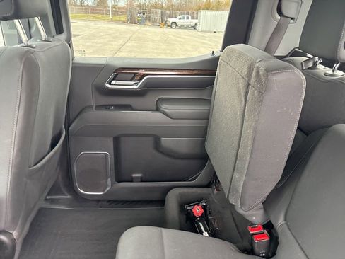 Used 2023 GMC Sierra 1500 Elevation image 24