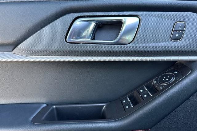 Certified 2025 Ford Explorer ST-Line AWD/4WD image 10