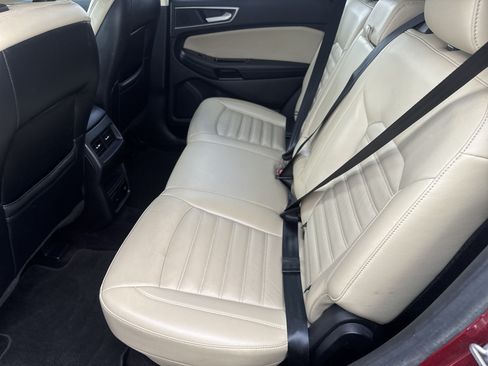 Used 2017 Ford Edge SEL w/ Equipment Group 201A FWD image 11