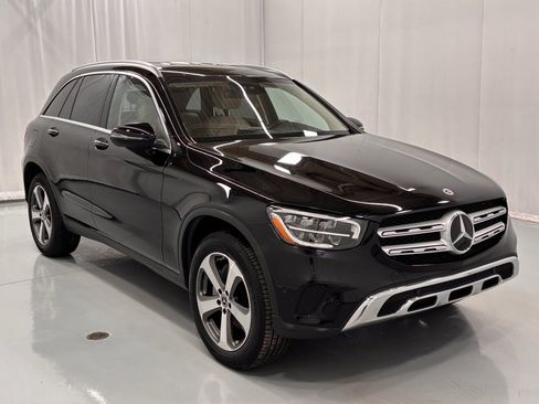 Certified 2022 Mercedes-Benz GLC 300 4MATIC image 4