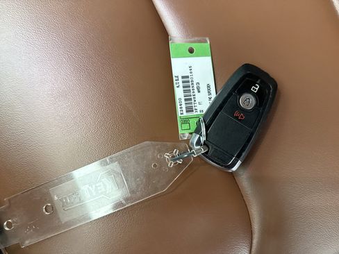 Used 2022 Ford Maverick Lariat FWD image 25
