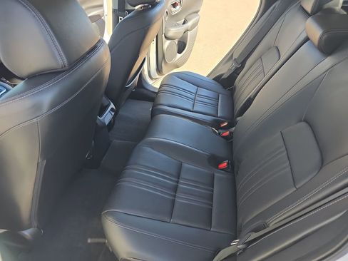 Used 2023 Honda HR-V EX-L image 14