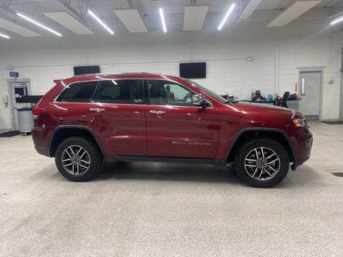 Used 2022 Jeep Grand Cherokee Limited image 4