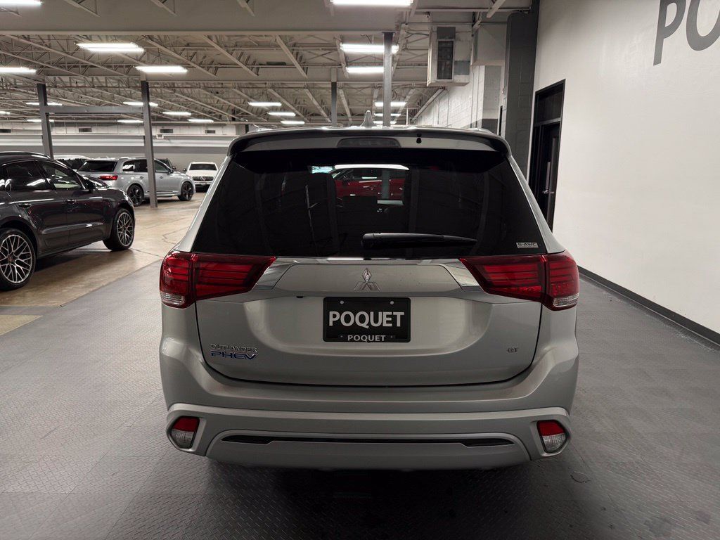 Used 2022 Mitsubishi Outlander GT AWD/4WD image 5