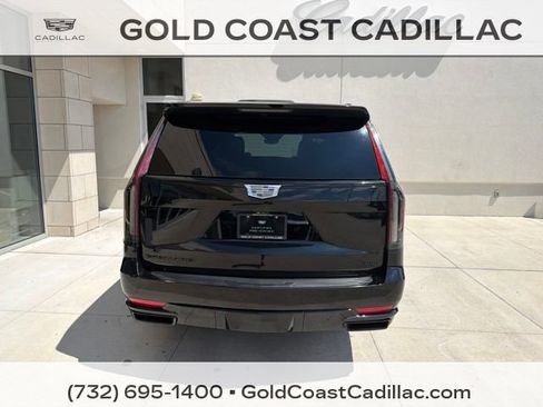 Certified 2023 Cadillac Escalade Sport w/ LPO, ONYX Package AWD/4WD image 3