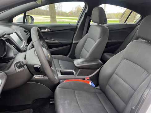 Used 2016 Chevrolet Cruze LT w/ Sun And Sound Package FWD image 13