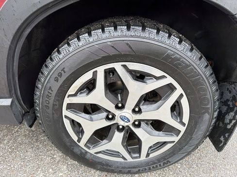 Used 2021 Subaru Forester Premium image 13