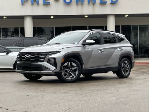 Used 2025 Hyundai Tucson SEL image 2