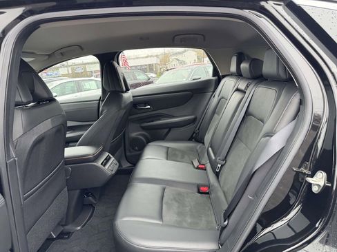 Certified 2024 Nissan Ariya FWD image 10