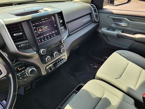 Used 2019 RAM 1500 Big Horn AWD/4WD image 18