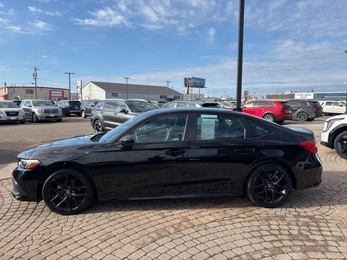 Used 2023 Honda Civic Sport image 7