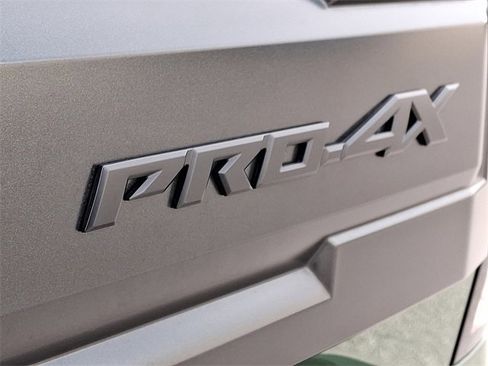 Certified 2025 Nissan Frontier PRO-4X w/ Tow Package image 31