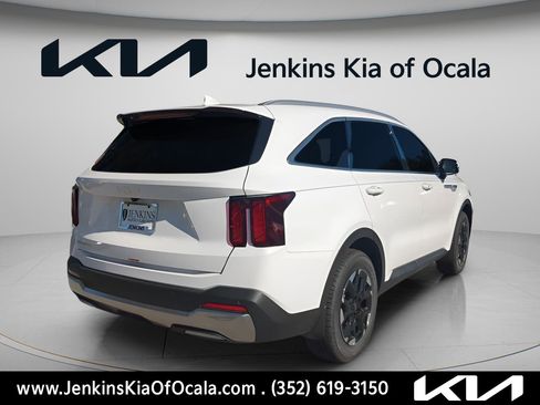 New 2026 Kia Sorento S w/ S Panoramic Sunroof Package image 3