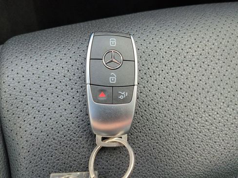 Used 2022 Mercedes-Benz GLE 350 4MATIC image 29