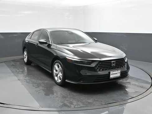 New 2026 Honda Accord LX image 17