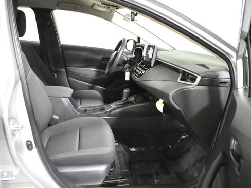 Used 2026 Toyota Corolla LE FWD image 31