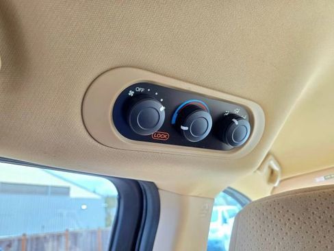 Used 2006 Honda Odyssey LX image 27