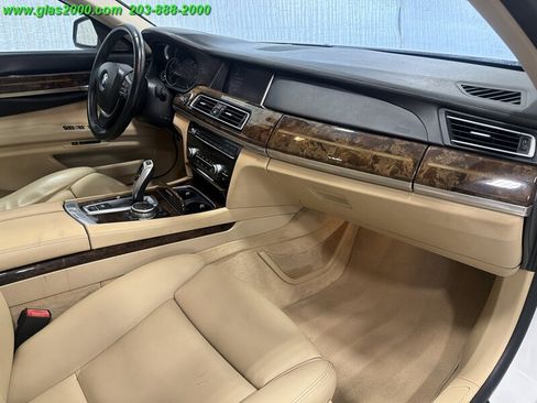 Used 2015 BMW 750Li RWD image 5