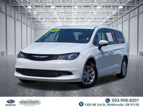 Used 2023 Chrysler Voyager LX FWD image 1