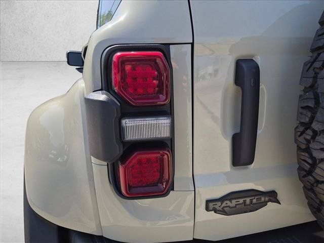 Used 2025 Ford Bronco Raptor AWD/4WD image 13