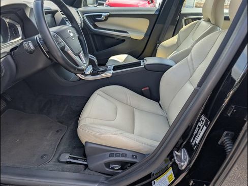 Used 2015 Volvo S60 T6 Platinum FWD image 10