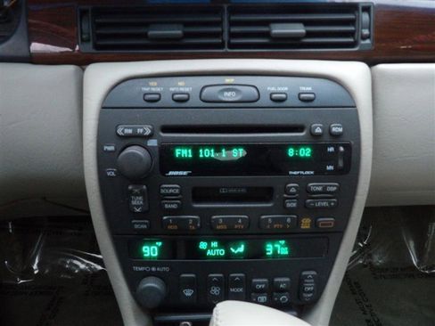 Used 2002 Cadillac Eldorado ESC w/ Preffered Equipment Group image 15