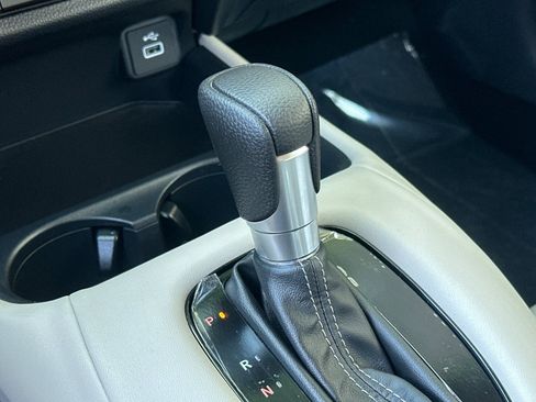 Used 2024 Honda HR-V LX image 17