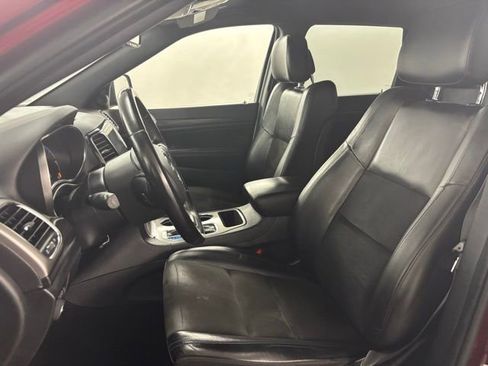 Used 2022 Jeep Grand Cherokee Laredo X RWD image 15