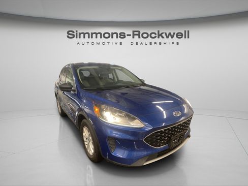 Used 2022 Ford Escape SE w/ Convenience Package image 3