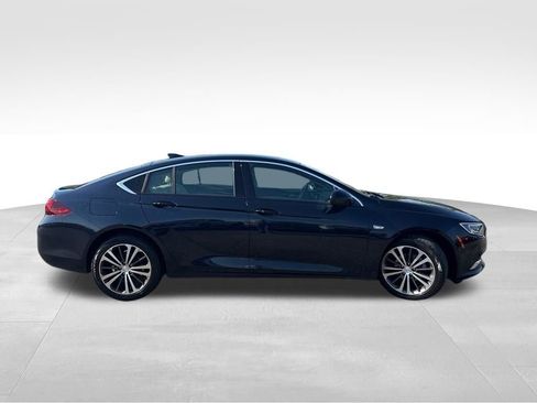 Used 2018 Buick Regal Preferred w/ Driver Confidence Package #1 FWD image 6