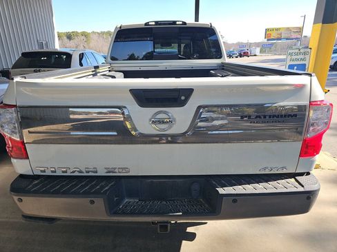 Used 2019 Nissan Titan Platinum Reserve w/ Platinum Utility Package image 7