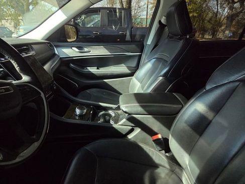 Used 2022 Jeep Grand Cherokee L Limited image 6